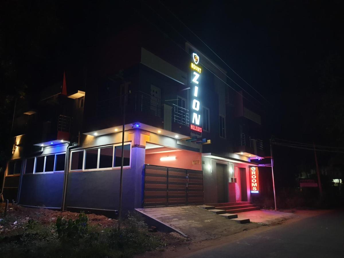 Mount Zion Holidays Hotel Kuttālam Exterior photo
