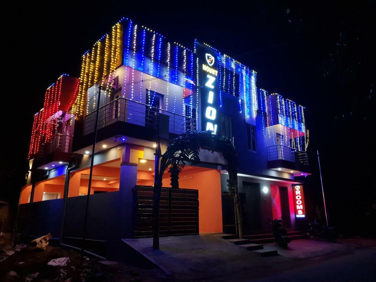 Mount Zion Holidays Hotel Kuttālam Exterior photo