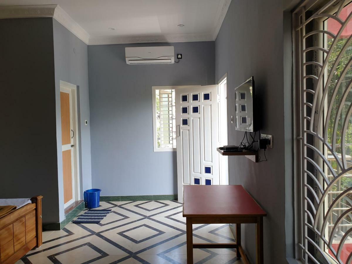 Mount Zion Holidays Hotel Kuttālam Exterior photo