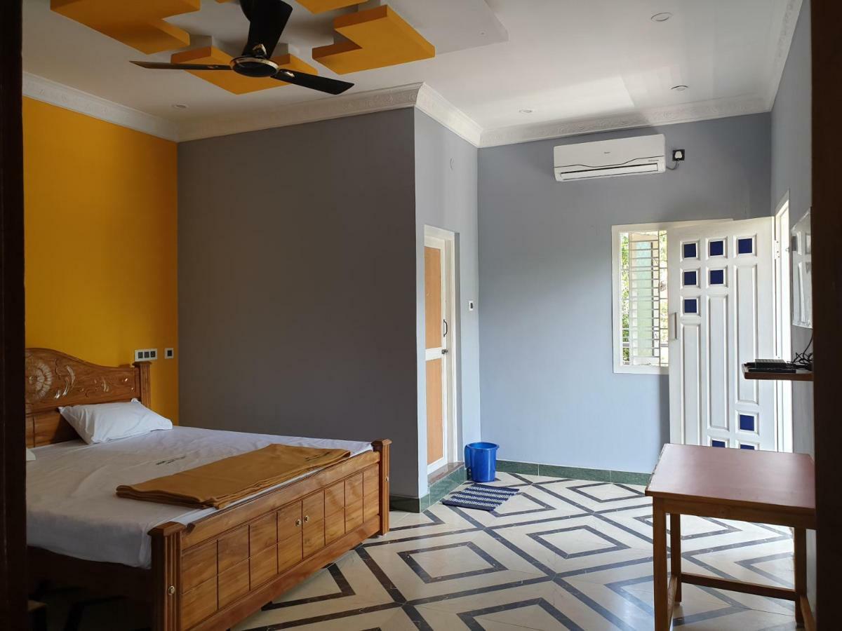 Mount Zion Holidays Hotel Kuttālam Exterior photo