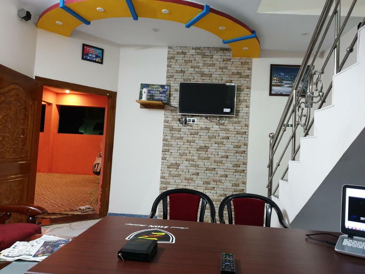 Mount Zion Holidays Hotel Kuttālam Exterior photo